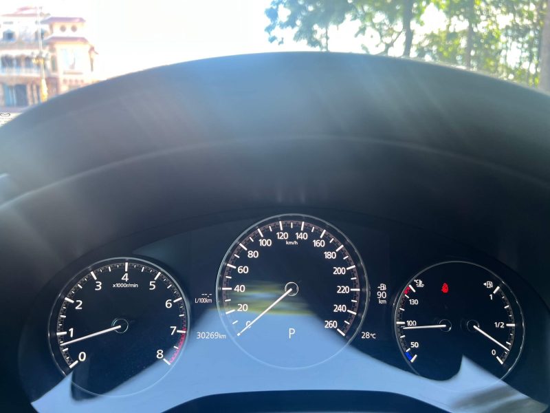 Đồng hồ tốc độ xe Mazda 3